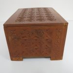 Lote: 2 - Lote: 2 - Caja de madera tallada