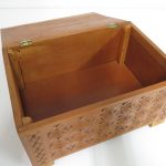 Lote: 2 - Lote: 2 - Caja de madera tallada