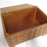 Lote: 2 - Lote: 2 - Caja de madera tallada