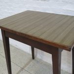 Lote: 115 - Lote: 115 - Mesa con tapa de cármica