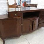 Lote: 102 - Lote: 102 - Comoda tipo Art Deco