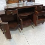 Lote: 102 - Lote: 102 - Comoda tipo Art Deco