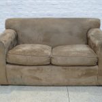Lote: 100 - Lote: 100 - Sillón de 2 cuerpos