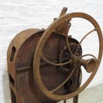 Lote: 43 - Lote: 43 - Antigua desgranadora de maíz