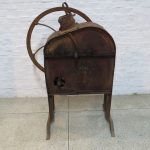 Lote: 43 - Lote: 43 - Antigua desgranadora de maíz