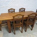 Lote: 106 - Lote: 106 - Mesa de comedor con 6 sillas