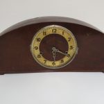 Lote: 64 - Lote: 64 - Reloj de mesa antiguo