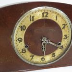 Lote: 64 - Lote: 64 - Reloj de mesa antiguo
