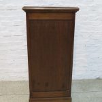 Lote: 121 - Lote: 121 - Mueble archivador de cortina