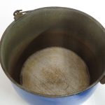 Lote: 19 - Lote: 19 - Olla esmaltada com tapa