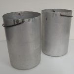 Lote: 22 - Lote: 22 - 2 lecheritas de aluminio