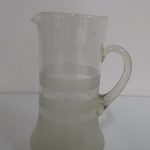 Lote: 70 - Lote: 70 - Jarra y 6 vasos de vidrio