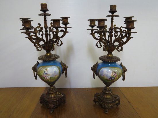 Lote: 79 - Lote: 79 - Garniture Frances