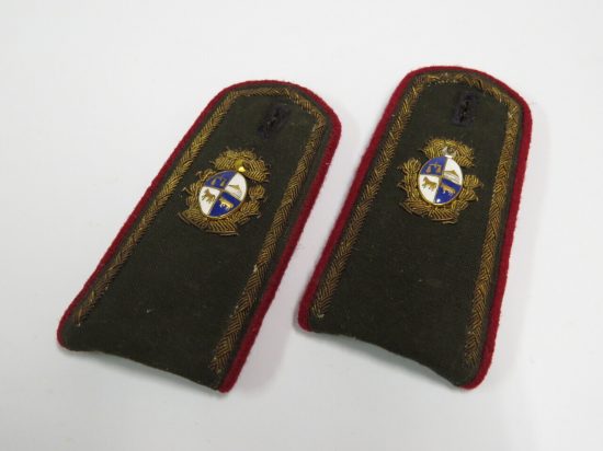 Lote: 71 - Lote: 71 - Charreteras militares