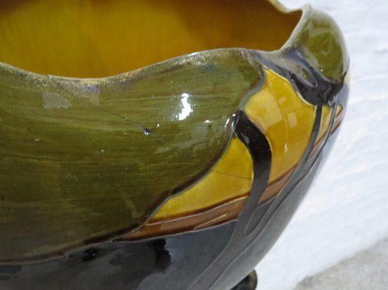 Lote: 101 - Lote: 101 - Masetero con pedestal en mayólica