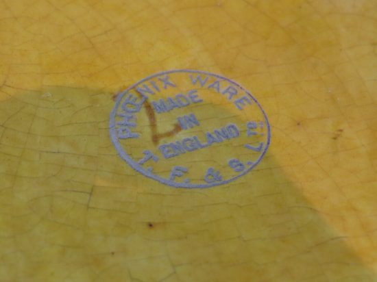 Lote: 101 - Lote: 101 - Masetero con pedestal en mayólica