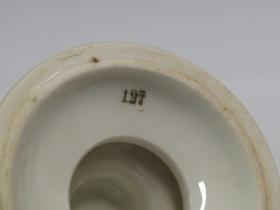 Lote: 30 - Lote: 30 - Mate porcelana