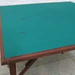 Lote: 102 - Lote: 102 - Mesa de juego