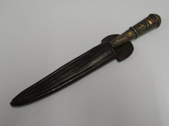 Lote: 77 - Lote: 77 - Cuchillo verijero