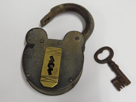 Lote: 101 - Lote: 101 - Candado