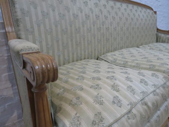 Lote: 178 - Lote: 178 - Sillón Luis XVI
