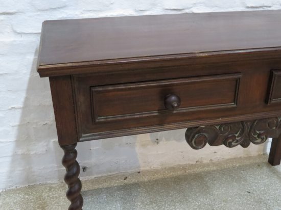 Lote: 154 - Lote: 154 - Mesa de arrime