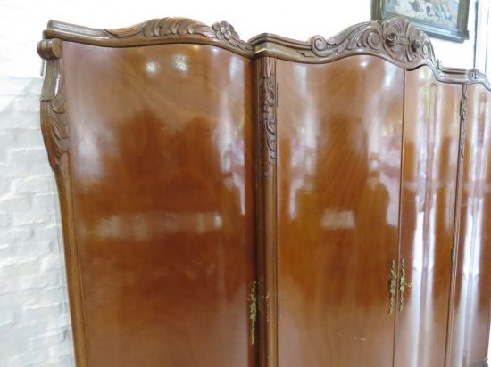 Lote: 164 - Lote: 164 - Ropero Frances