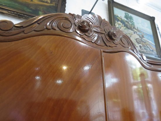Lote: 164 - Lote: 164 - Ropero Frances