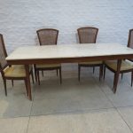 Lote: 188 - Lote: 188 - Comedor con mesada marmol