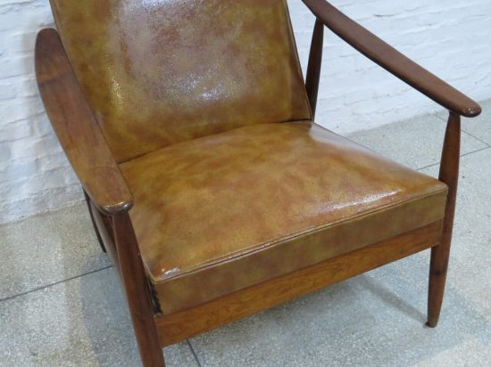 Lote: 173 - Lote: 173 - Sillón americano
