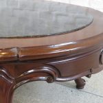 Lote: 156 - Lote: 156 - Mesa de sala Victoriana