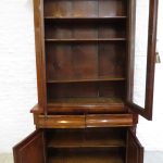 Lote: 193 - Lote: 193 - Bueble biblioteca
