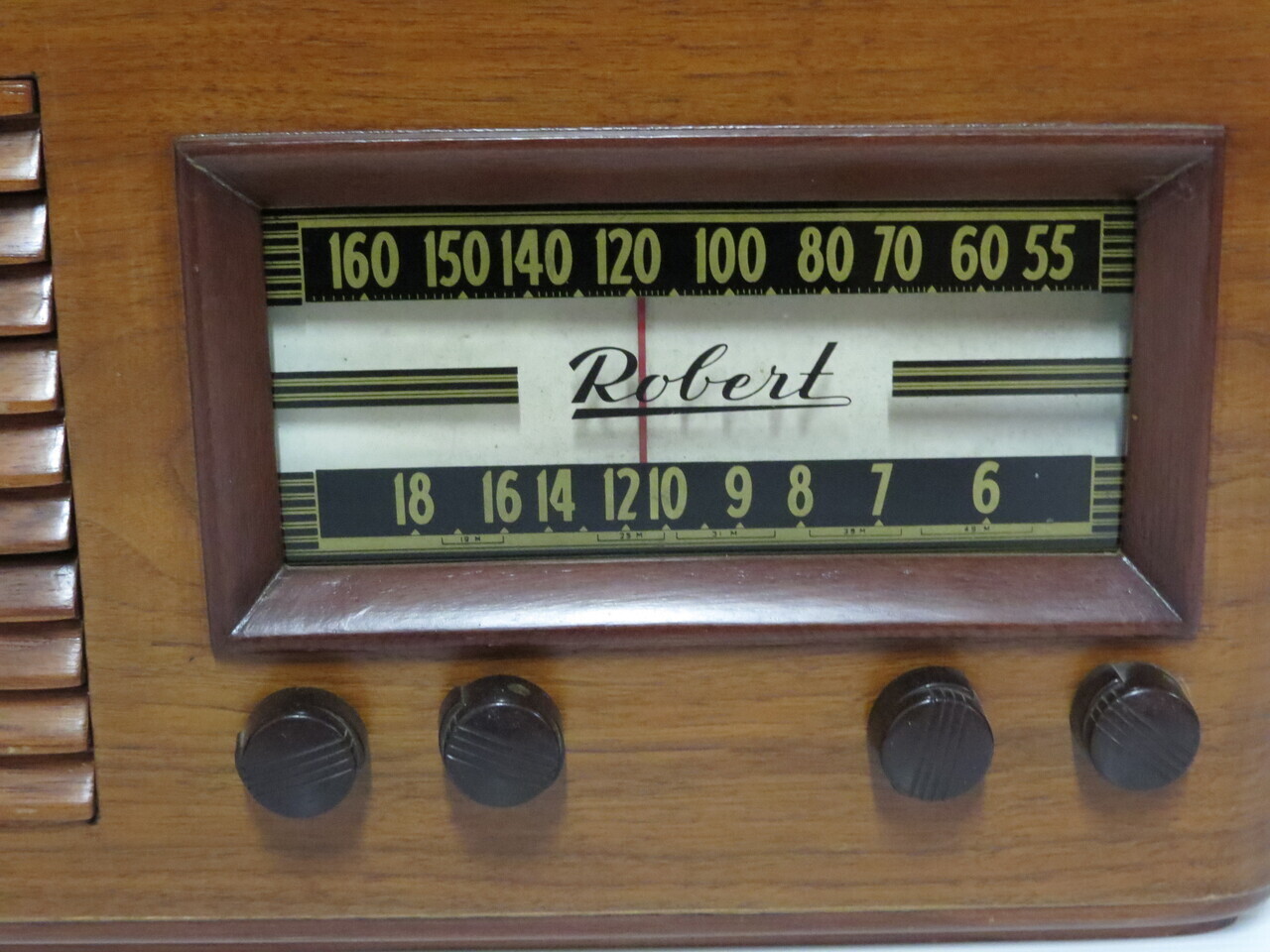 Lote: 112 - Lote: 112 - Radio a lámpara antigua