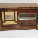 Lote: 116 - Lote: 116 - Radio a lámpara antigua
