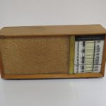 Lote: 117 - Lote: 117 - Radio a lámpara antigua