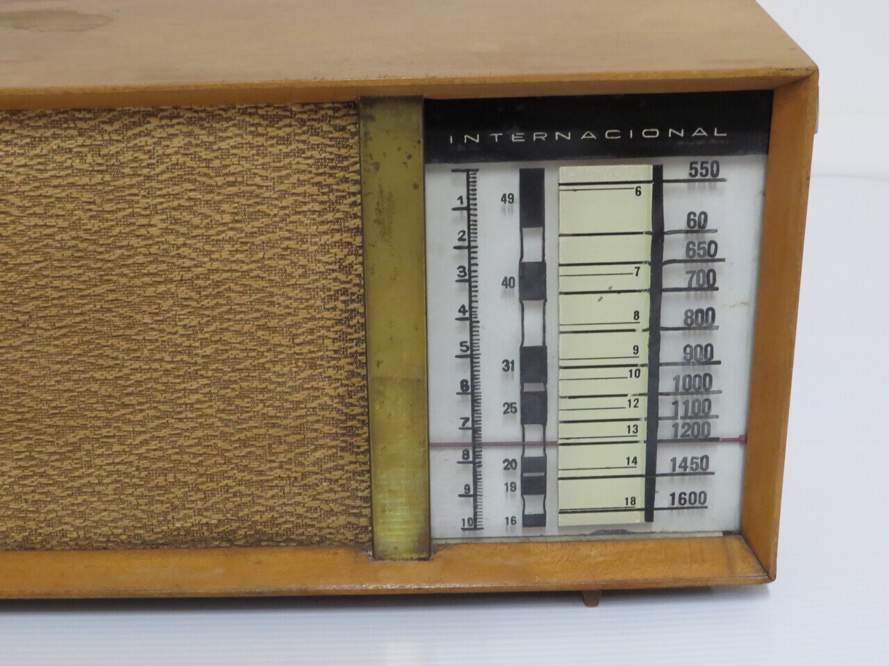 Lote: 117 - Lote: 117 - Radio a lámpara antigua