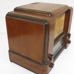 Lote: 119 - Lote: 119 - Radio a lámpara antigua