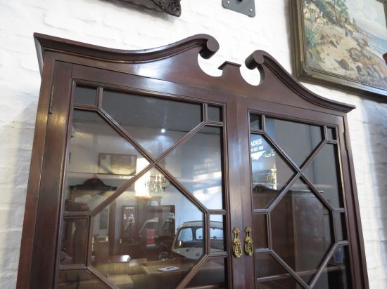 Lote: 146 - Lote: 146 - Secreter Ingles