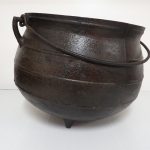 Lote: 106 - Lote: 106 - Olla hierro fundido