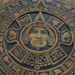 Lote: 28 - Lote: 28 - Calendario Maya en cerámica