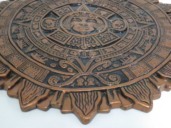 Lote: 28 - Lote: 28 - Calendario Maya en cerámica