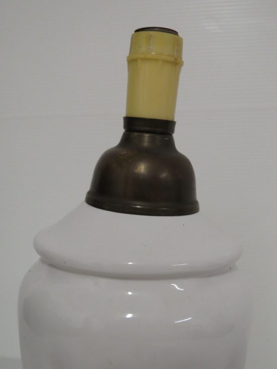 Lote: 74 - Lote: 74 - Lampara de mesa