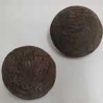 Lote: 92 - Lote: 92 - 2 bochas antiguas de madera