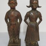 Lote: 97 - Lote: 97 - Par de estuferos en bronce