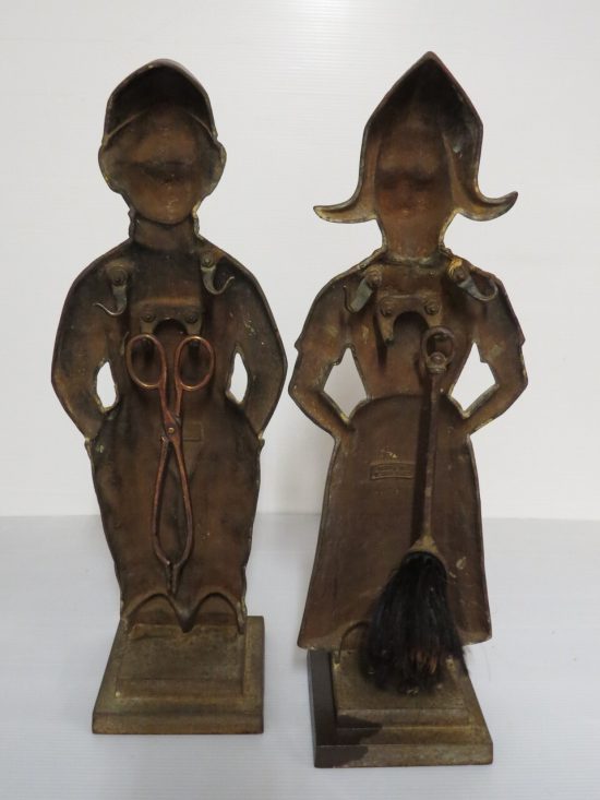Lote: 97 - Lote: 97 - Par de estuferos en bronce