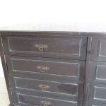 Lote: 137 - Lote: 137 - Comoda en madera