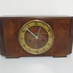 Lote: 14 - Lote: 14 - Antiguo reloj de mesa