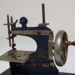 Lote: 11 - Lote: 11 - Máquina de coser