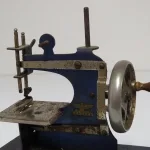 Lote: 11 - Lote: 11 - Máquina de coser