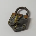 Lote: 18 - Lote: 18 - Candado antiguo